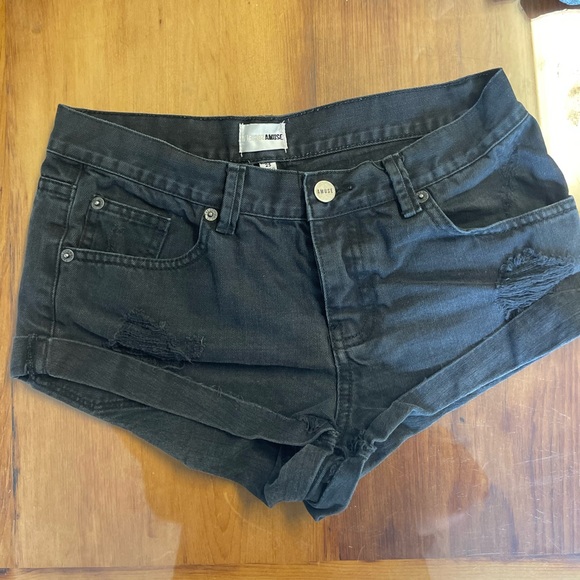 Amuse Society jean shorts: denim and black denim - Picture 6 of 9